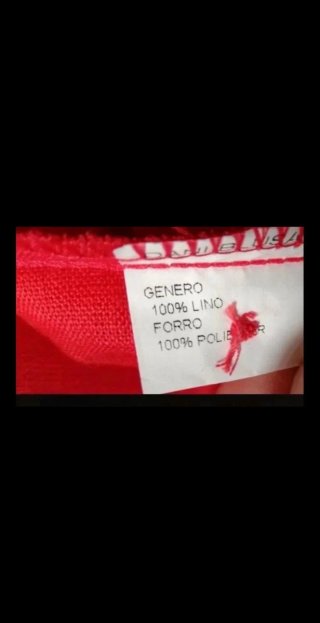 Traje rojo de dos piezas