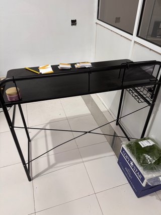 Escritorio negro estudio/teletrabajo