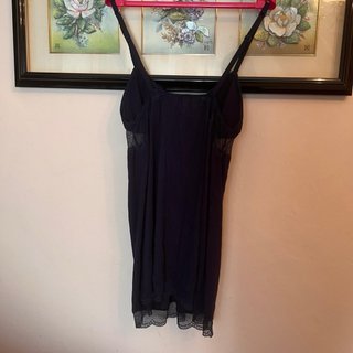 Camisón lencería Oysho azul marino con encaje