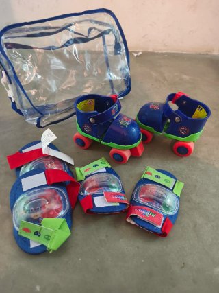 Patines ajustables para niños con protecciones