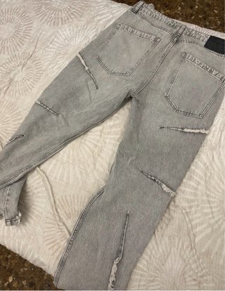 Jeans Black Squad Baggy Fit Gris Claro Destrozados