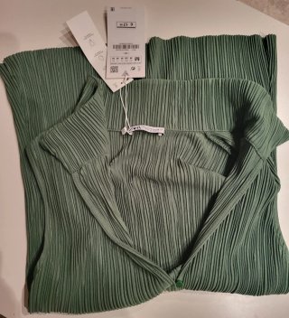 Zara Top Plisado Verde Oliva Talla M