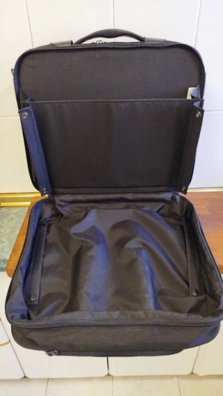 Maleta Samsonite Negra Asa Plegable