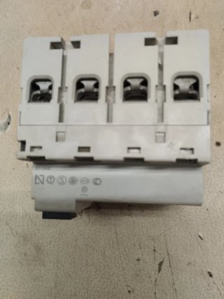 Diferencial Schneider 4 polos 25A 30mA