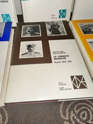 Collezione di otto libri Fatti e figure