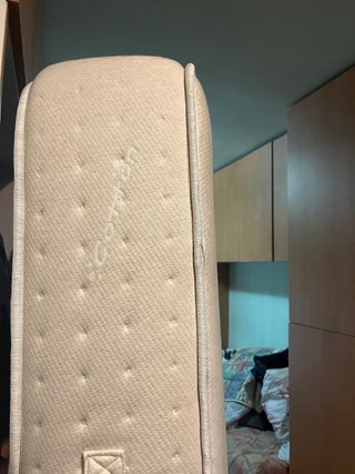Colchón 135cm y dos cojines