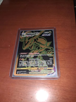 Carta Pokémon Rayquaza VMAX Secreta Golpe Fluido
