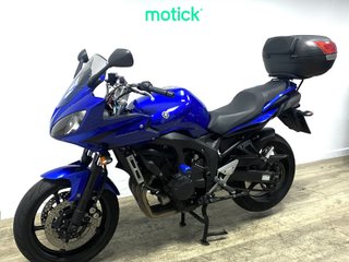 YAMAHA FZ6-S (TOP CASE)