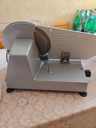 Affettatrice ALA 2000 funzionante