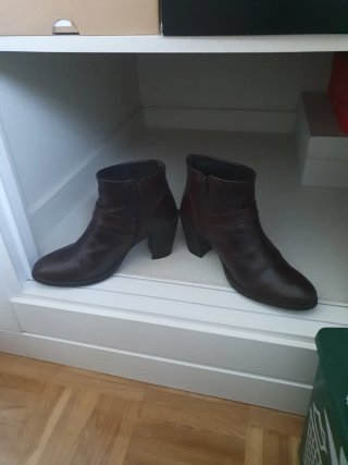Botines de piel marrón Talla 37