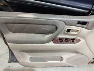 Puerta delantera izquierda lexus lx 4.7 g 47372