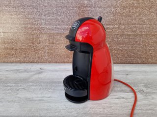Cafetera Dolce Gusto Roja