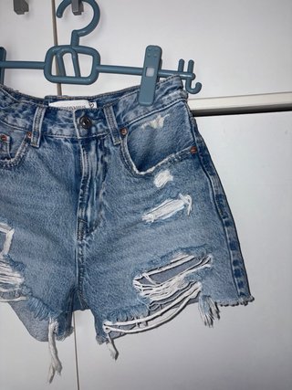 Shorts vaqueros Bershka