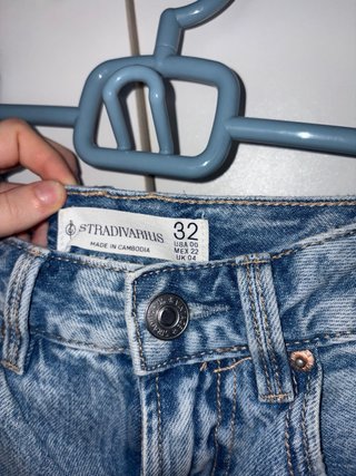 Shorts vaqueros Bershka