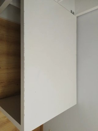 Mesa escritorio con estantería, color blanca roto