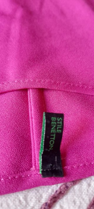 Vestido BENETTON fucsia y negro