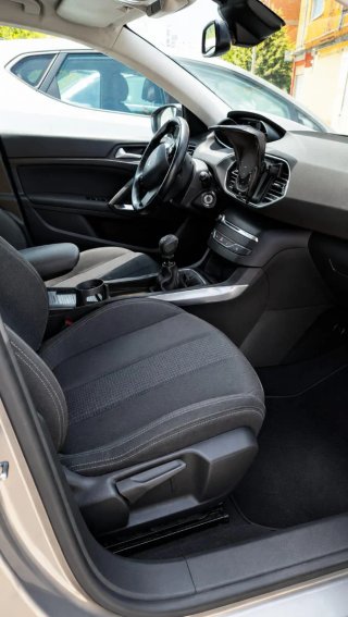 Peugeot 308 2015