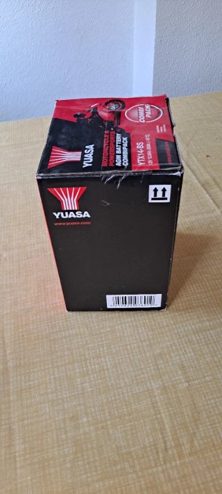 Batería Yuasa YTX14-BS Moto AGM