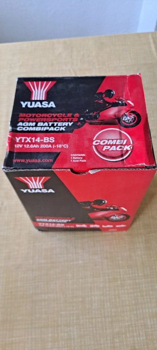 Batería Yuasa YTX14-BS Moto AGM