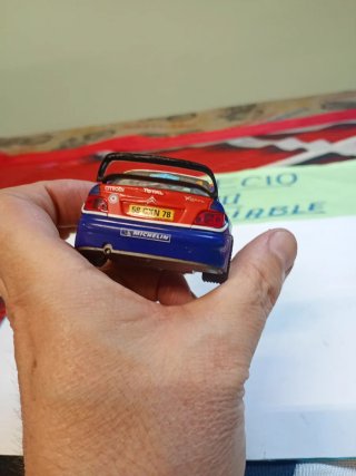 Scalextric Citroën Xsara T4 WRC 4x4 sainz con luz