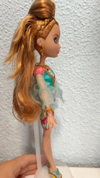 Muñeca Ashlynn Ella Hija de Cenicienta