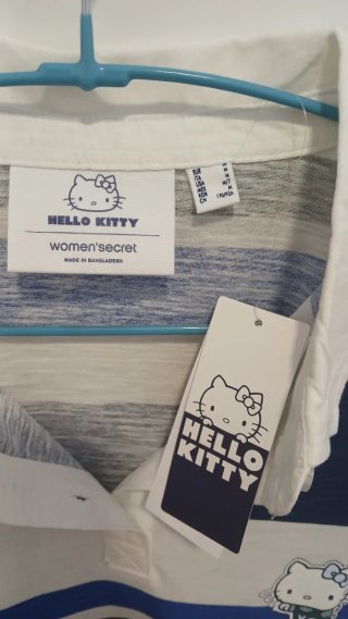 Polo Hello Kitty Rayas Azul Verde Blanco