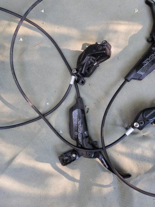 Frenos SRAM Code R