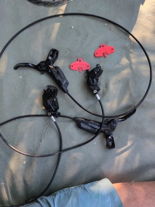 Frenos SRAM Code R