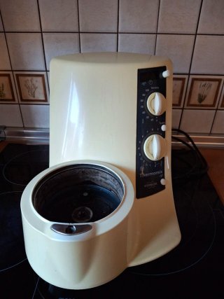 Thermomix Vorwerk TM31 con accesorios