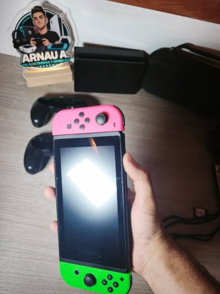 Nintendo Switch V2 2022 + Fifa