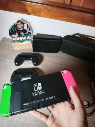 Nintendo Switch V2 2022 + Fifa
