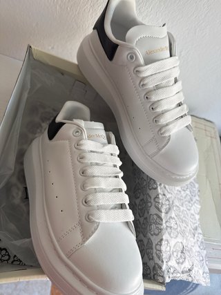 Sneakers Alexander McQueen Bianco e Nero Uomo