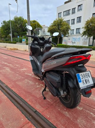 Kymco Grand Dink 300 Gris 2019 18.000 Km