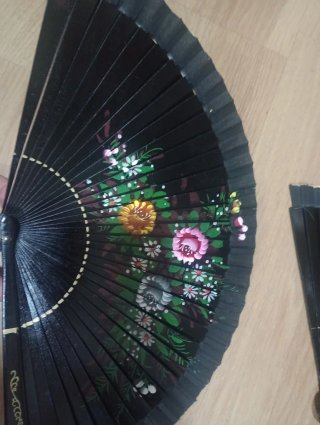 Abanico pintado a mano flores