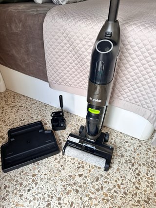 Aspirador Escoba Eureka NEW400 sin Cable
