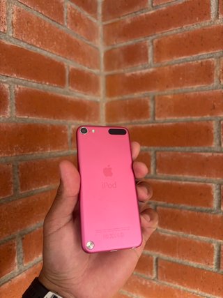 iPod Touch 7 Pink/White