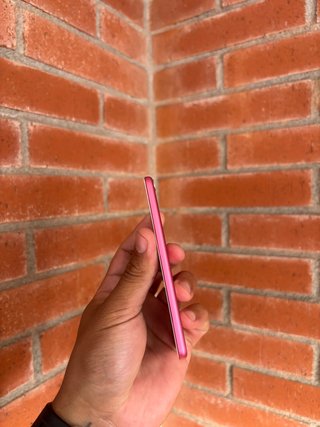 iPod Touch 7 Pink/White
