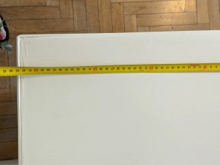 Mesita para gatos con puerta y cajón