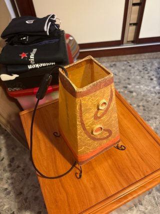 Mesita de noche de madera