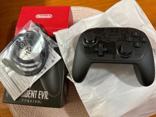 Mando Nintendo Switch Pro Resident Evil Requiem