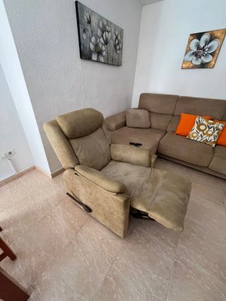 Sillón reclinable beige tela