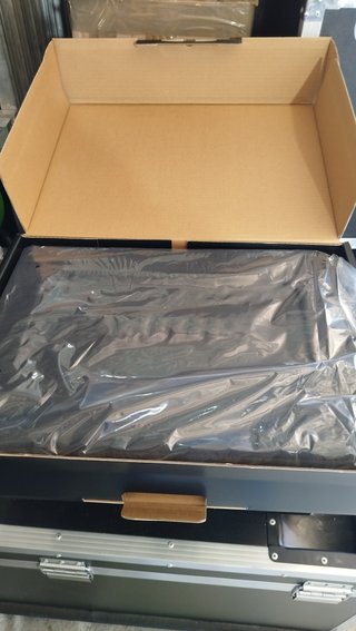 Maletín Shure SLX4 Micrófono Inalámbrico Original