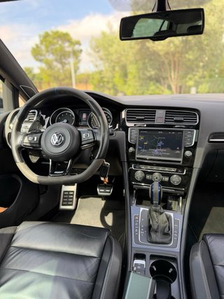 VW GOLF R300 DSG6 FULL EXTRAS