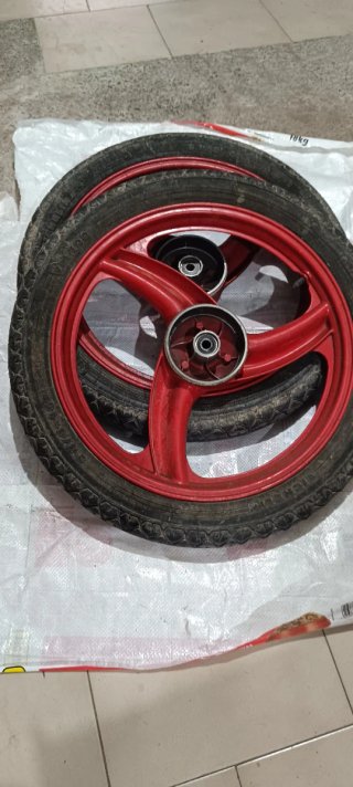 Llanta Derbi Variant