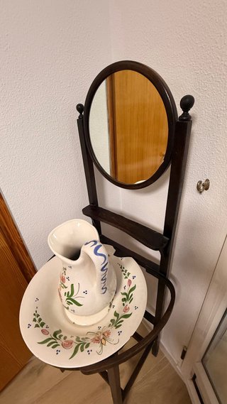 Juego de tocador antiguo