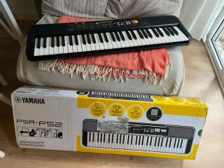 Teclado Yamaha PSR-FS2