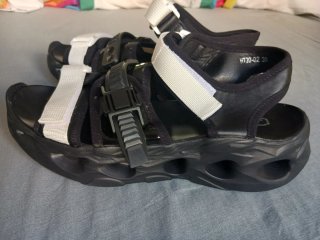 Sandalias H&D Negras y Blancas