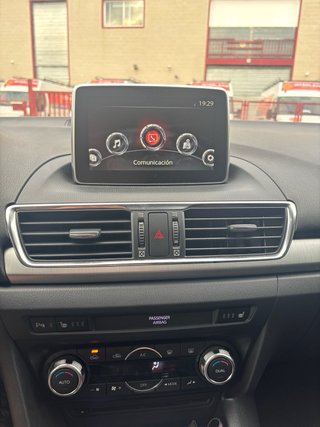 Mazda 3 2016 Luxury