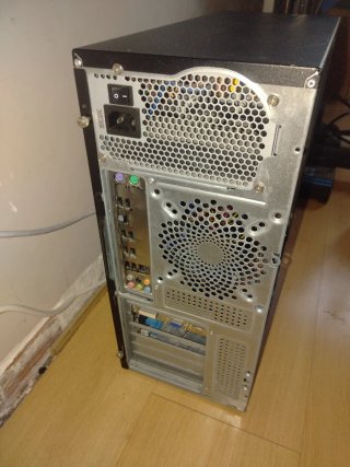 PC Sobremesa i3-540 GT 240 1GB 4GB RAM