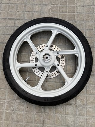 Llantas conpletas como NUEVAS Honda nsr 50 NS1 75